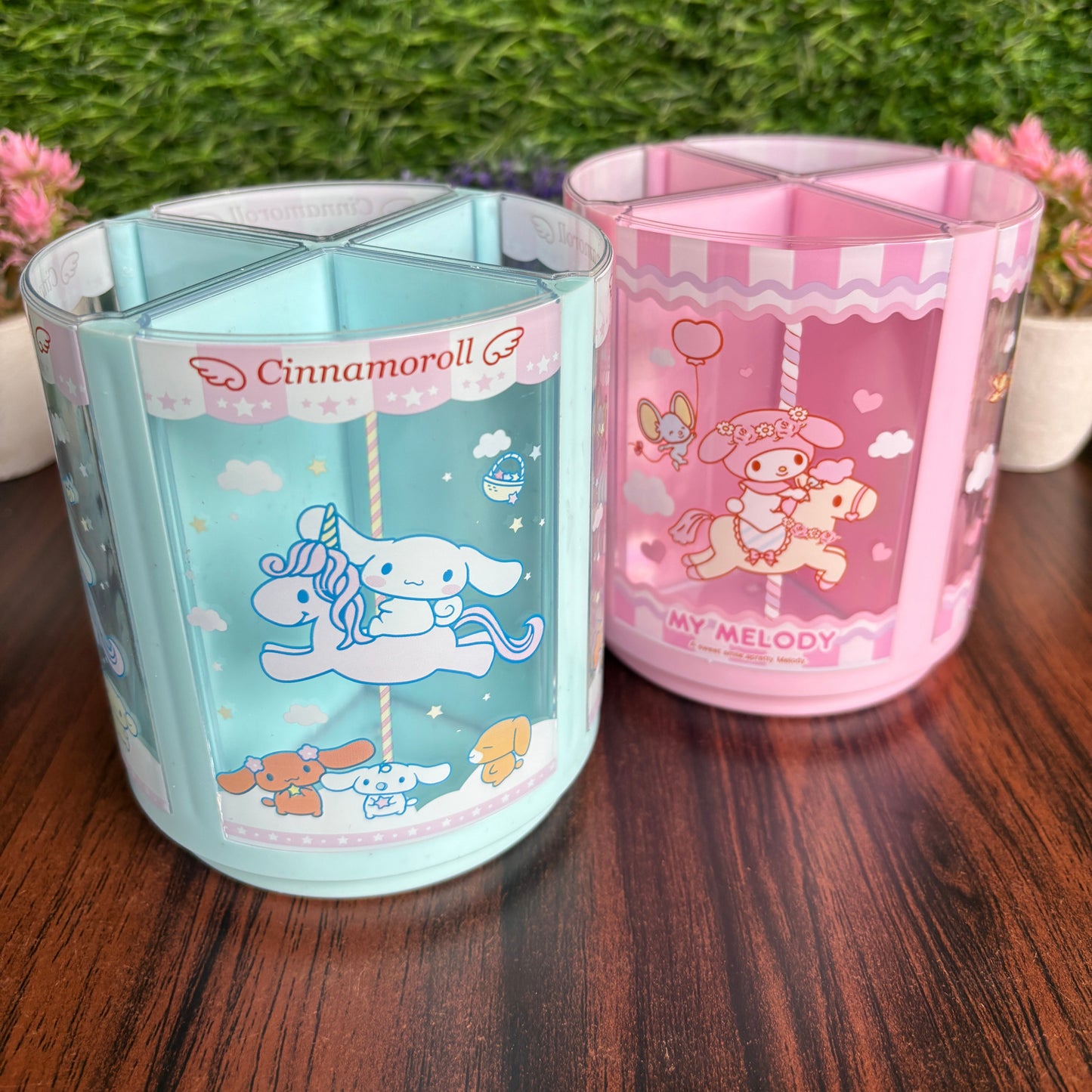 Kawaii Revolving Pen Stand