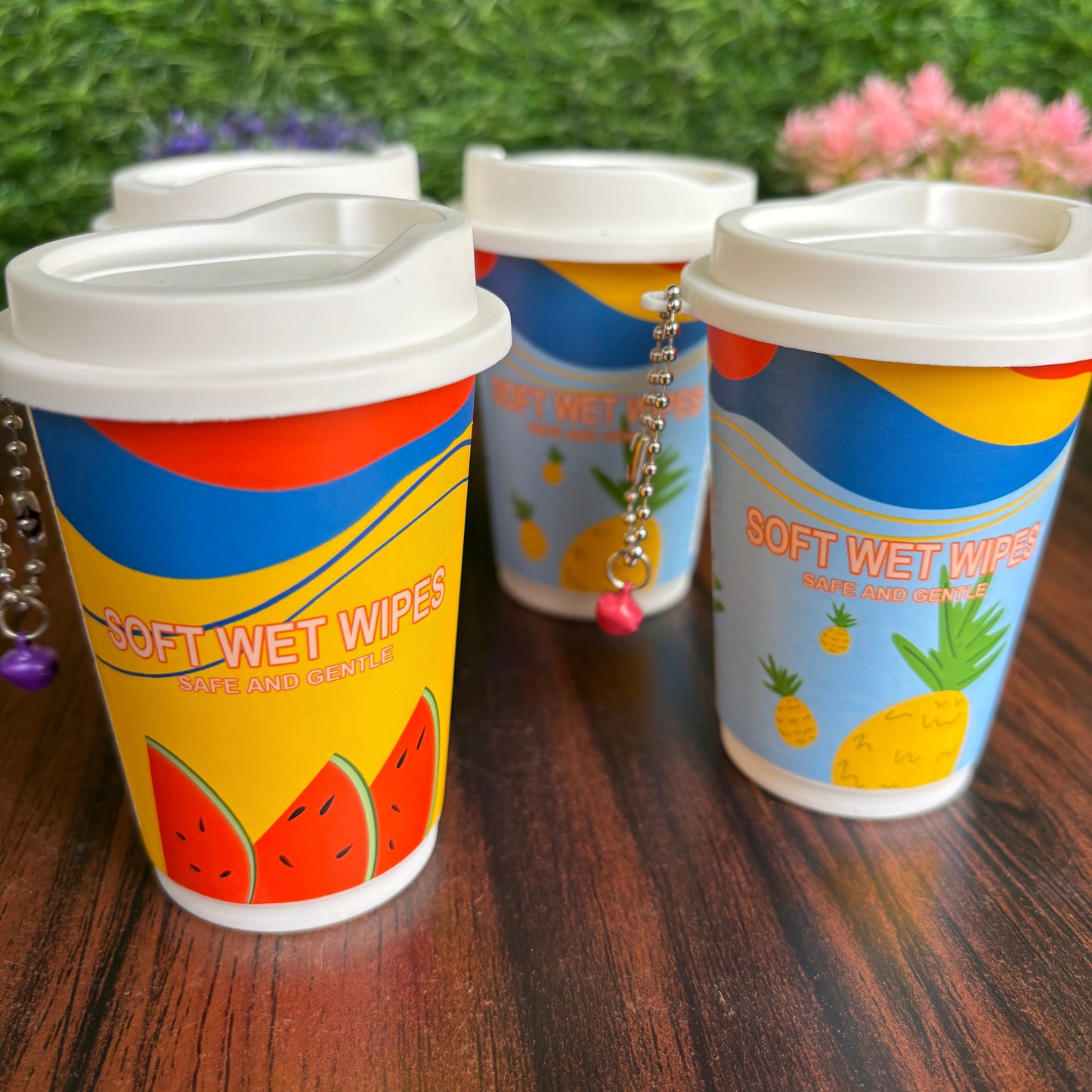 Sipper wet wipes can