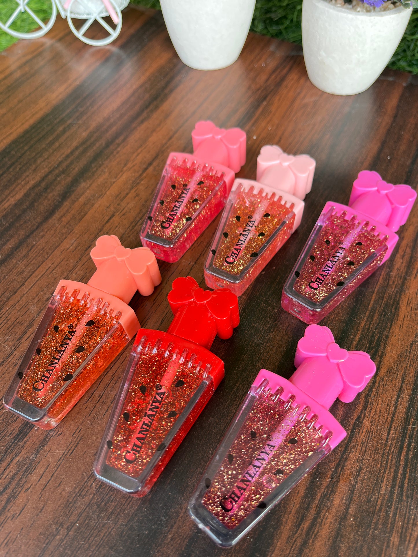 Bow Lip Gloss – Watermelon-Inspired Glitter Lip Oil