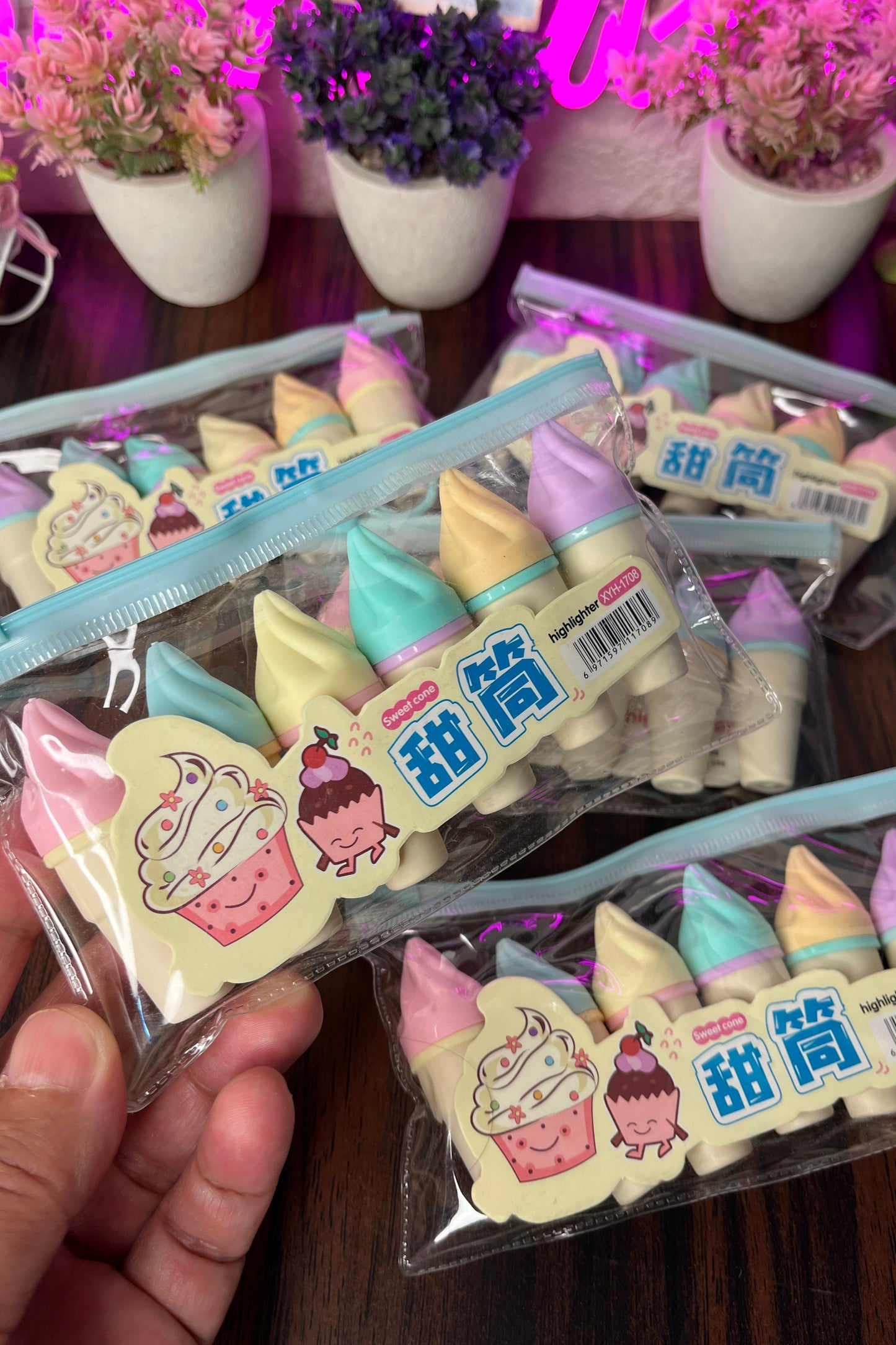 Sweet Cone Highlighter Set โ Pack of 6
