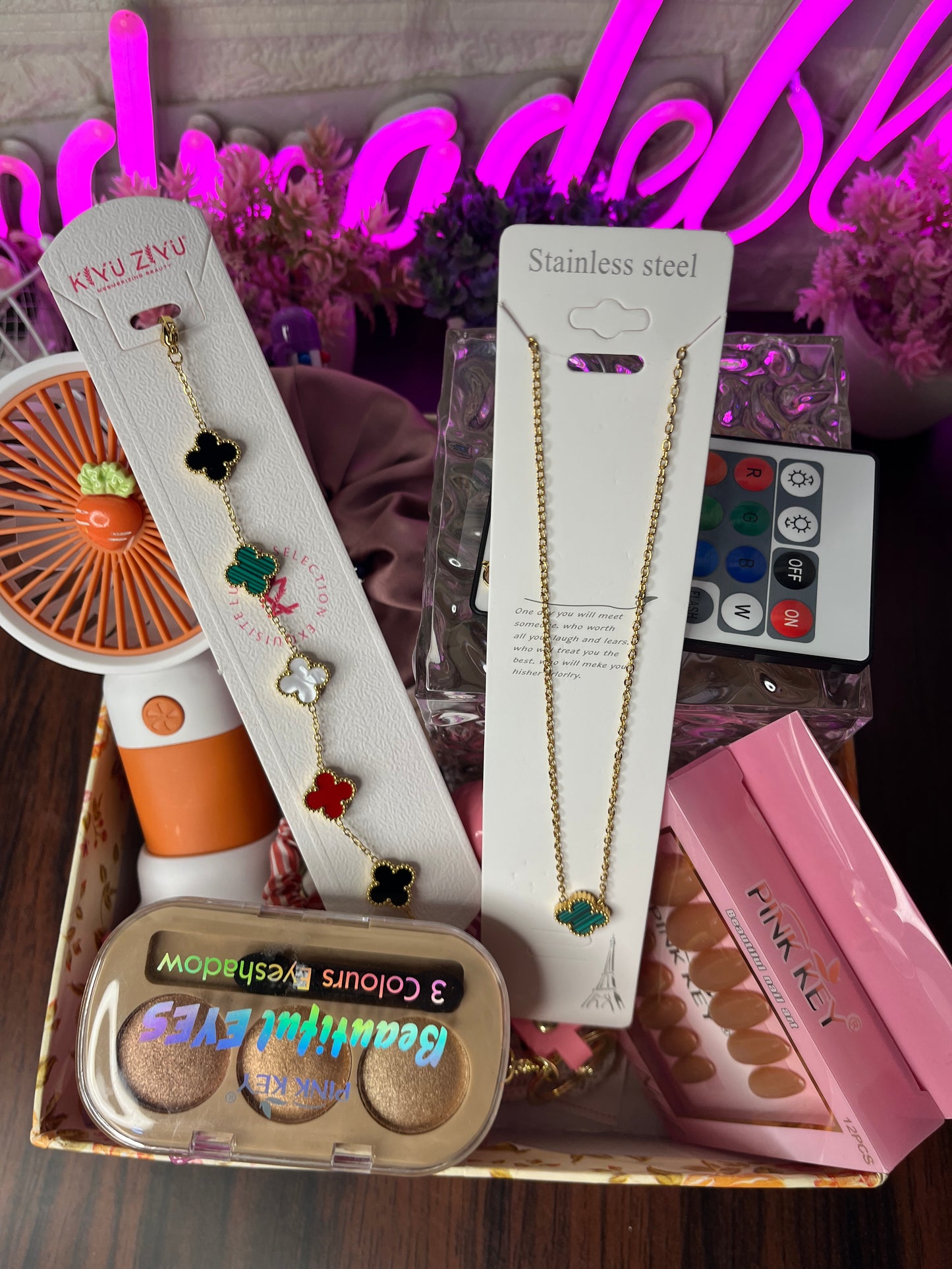 GlamGlow Hamper