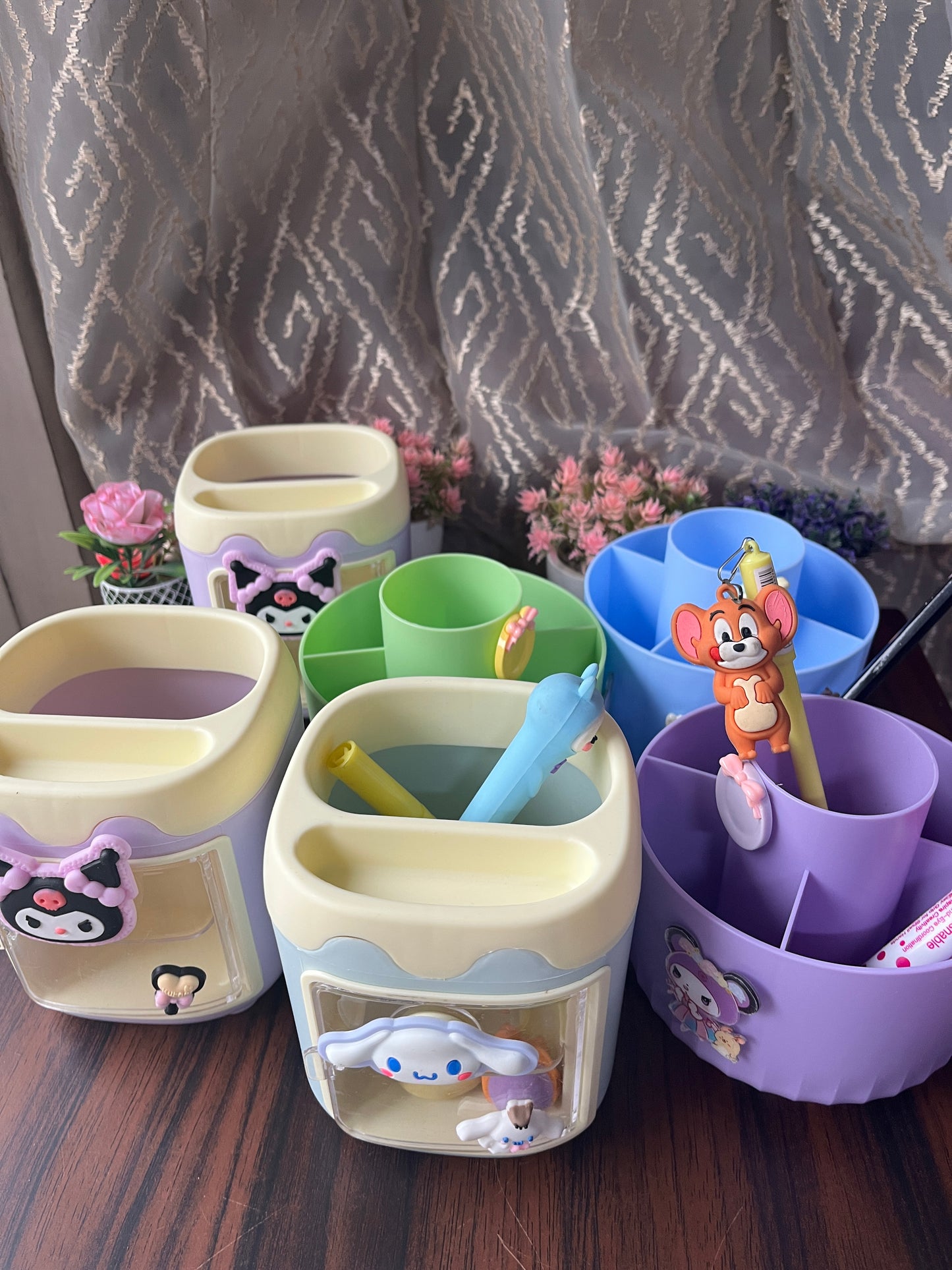Kawaii Multipurpose Storage Stand