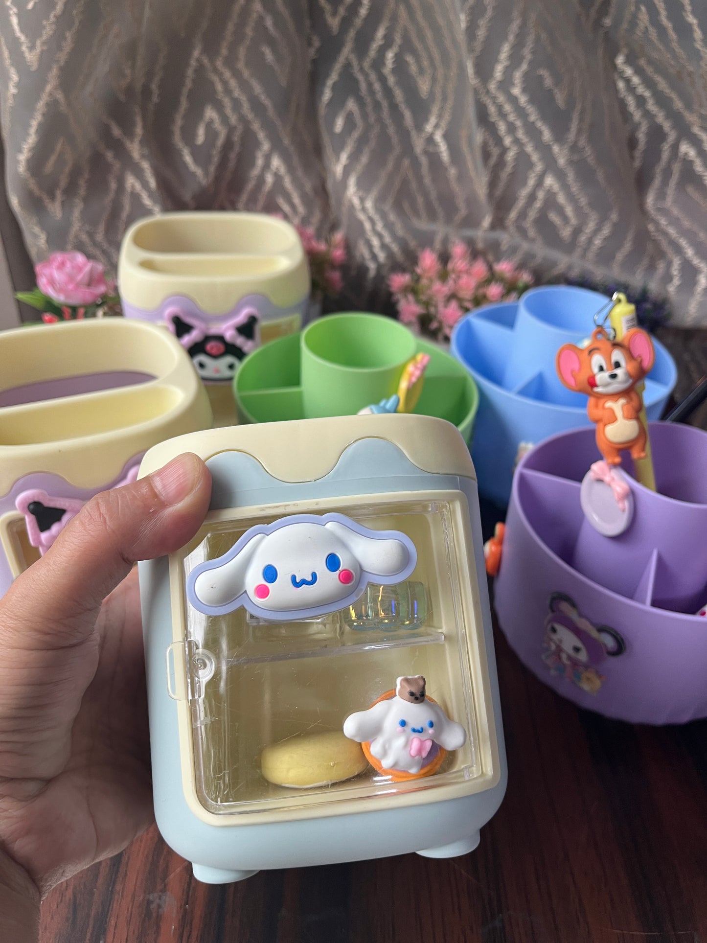 Kawaii Multipurpose Storage Stand
