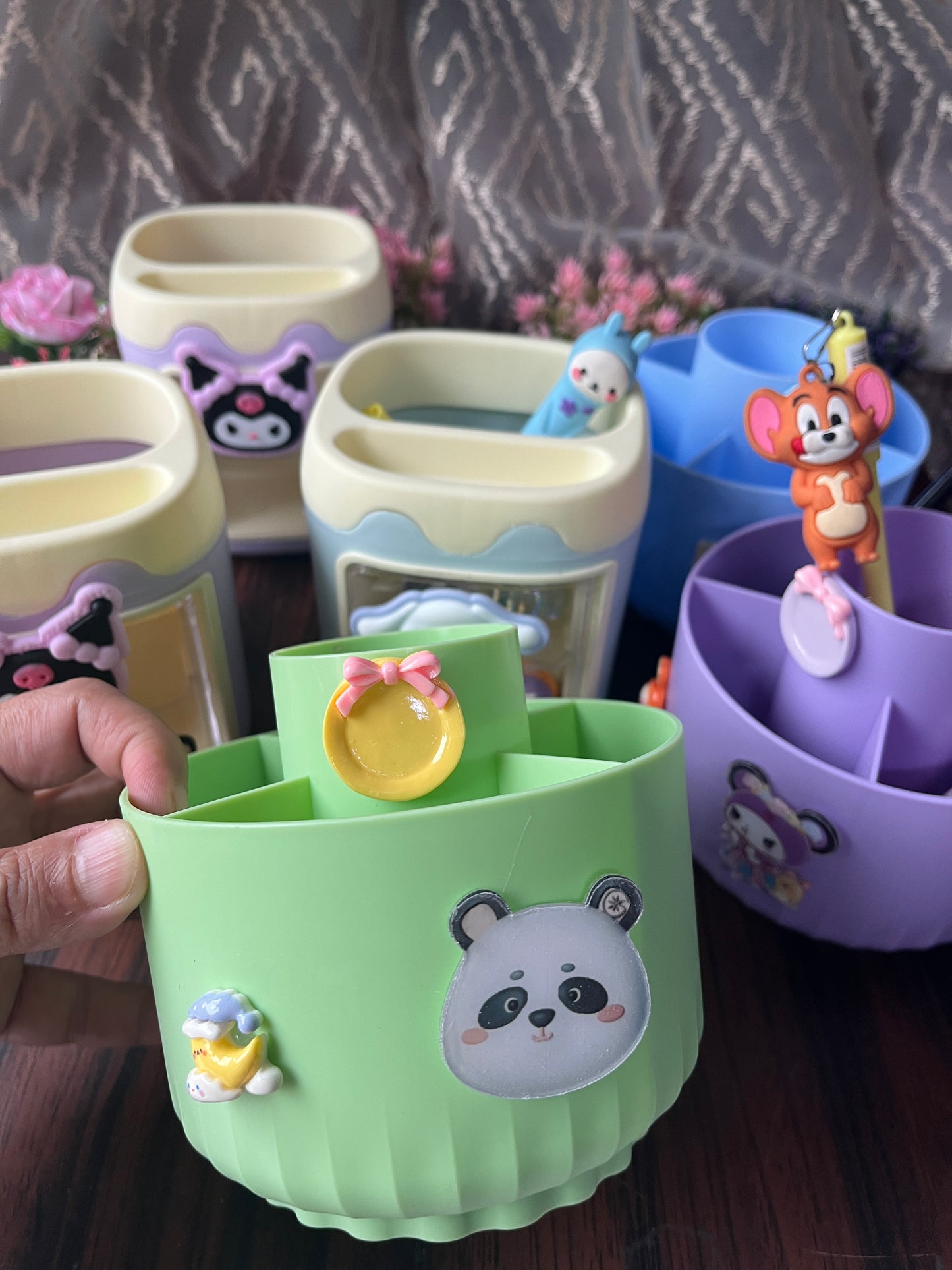 Kawaii Multipurpose Storage Stand