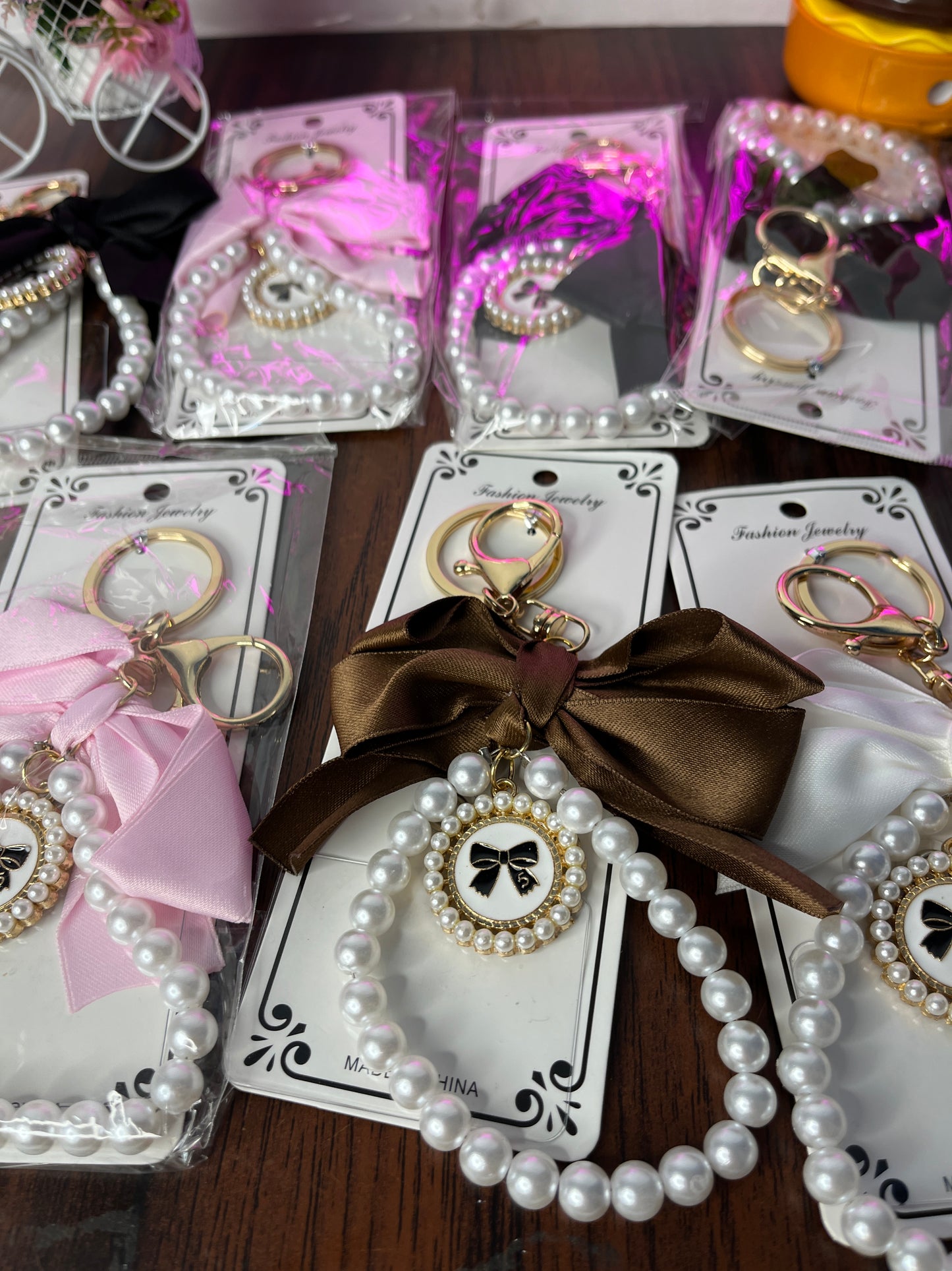 Bow Pearl Mobile Charm Keychain