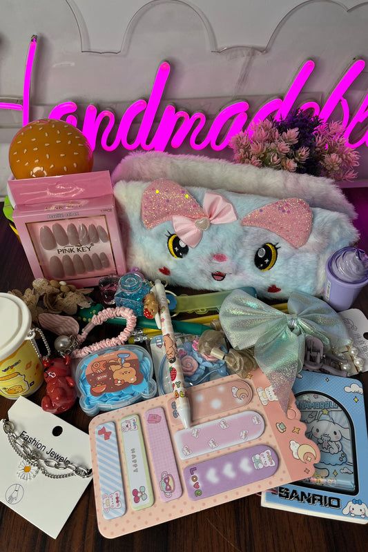 Cute &amp; Fluffy Hamper 💖